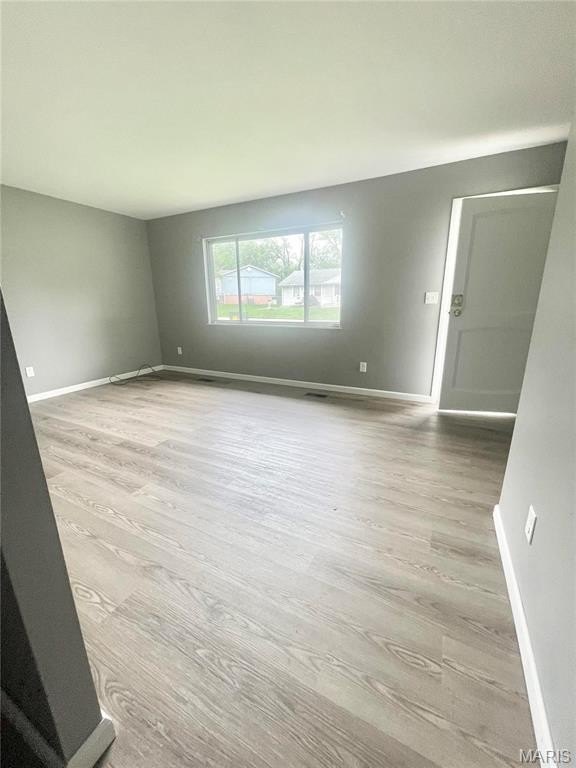 805 Juniper Dr – photo 2