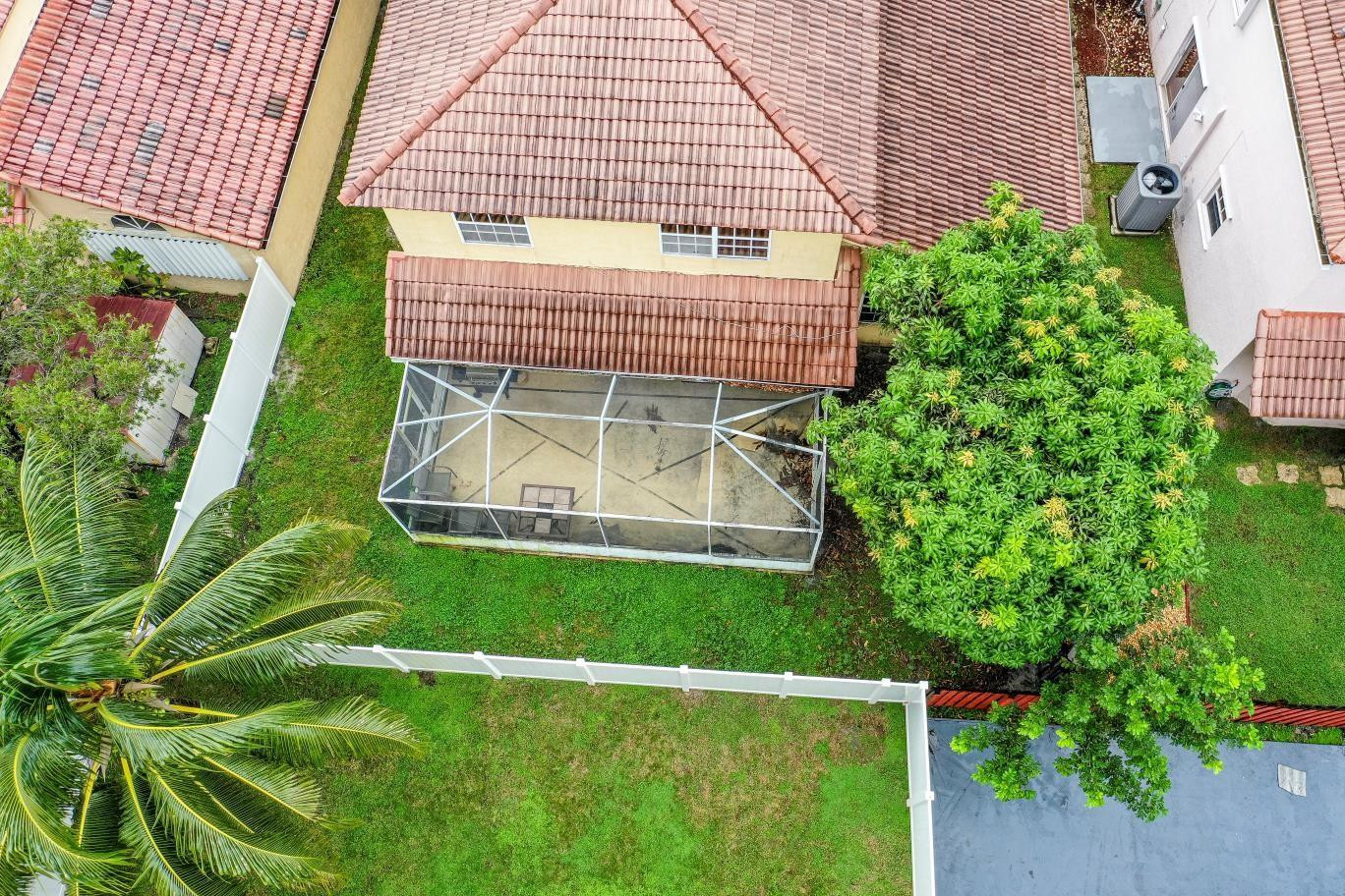 3178 NW 72nd Ave – photo 4