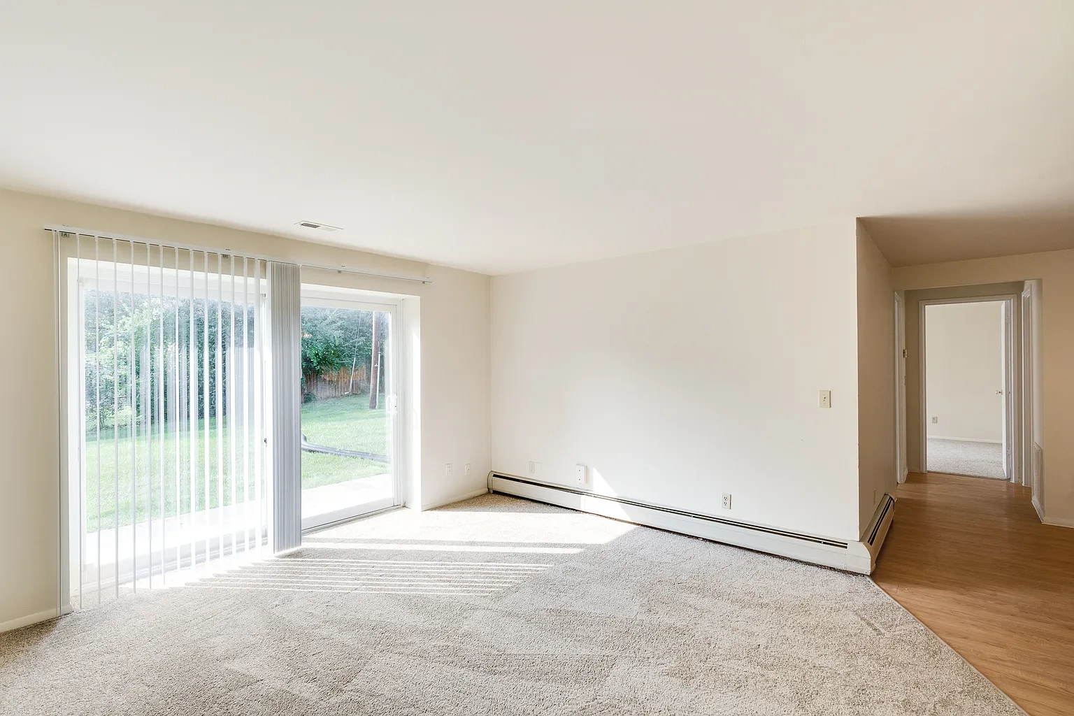 Vantage Pointe West Apartment Homes – photo 5