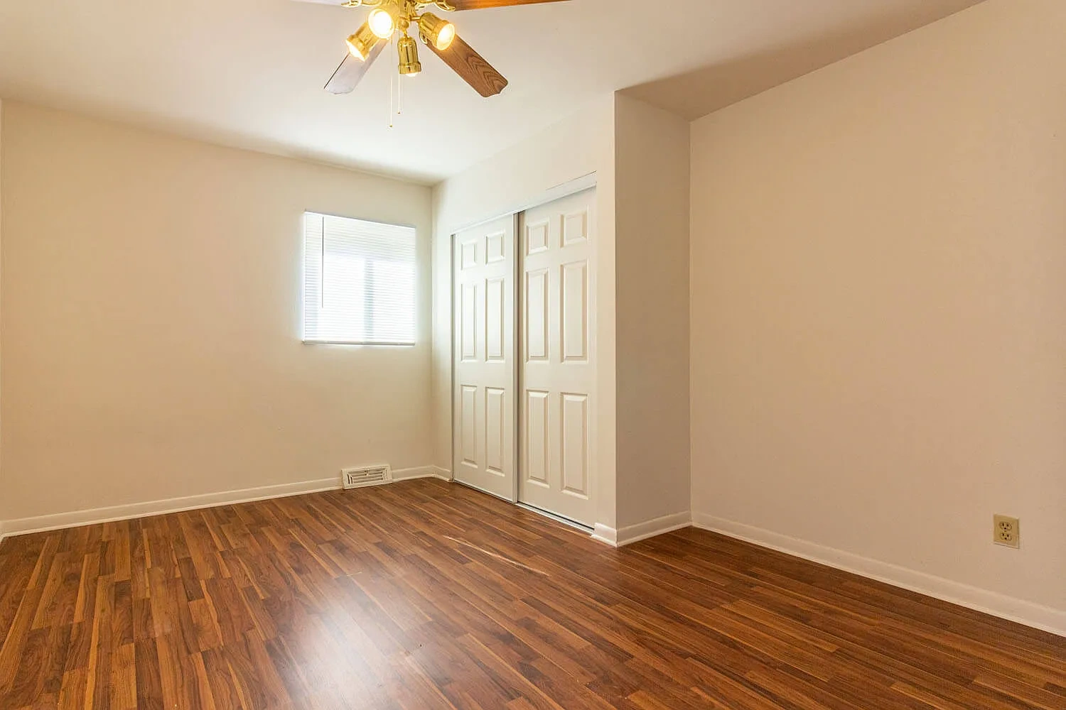 Hunter Hills Apartments – photo 4