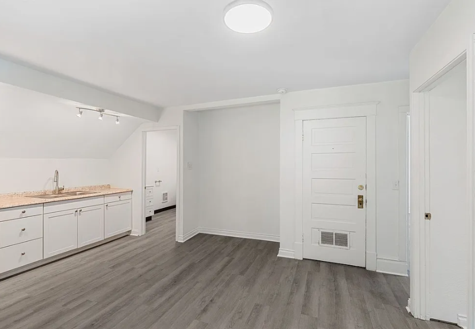 1828 W 9th Ave unit Unit C – photo 4
