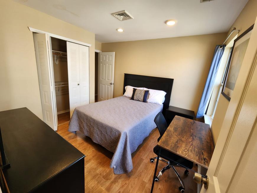 12 Colgate Dr – photo 1