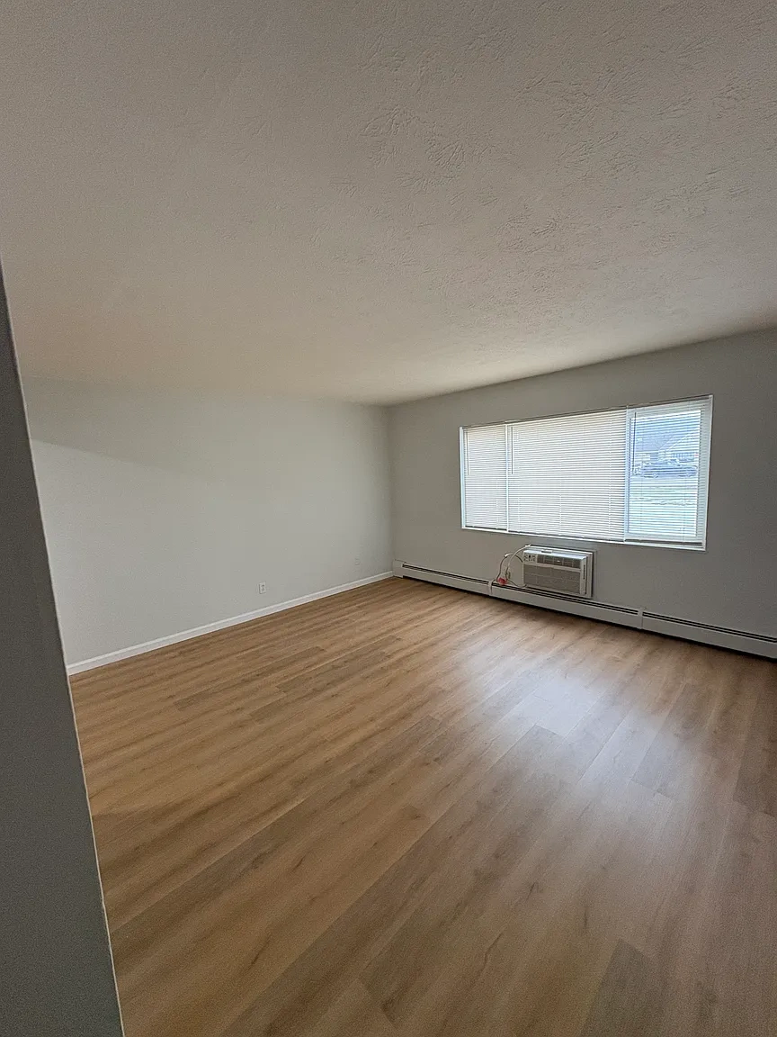 Wilshire Manor Apartments – photo 5