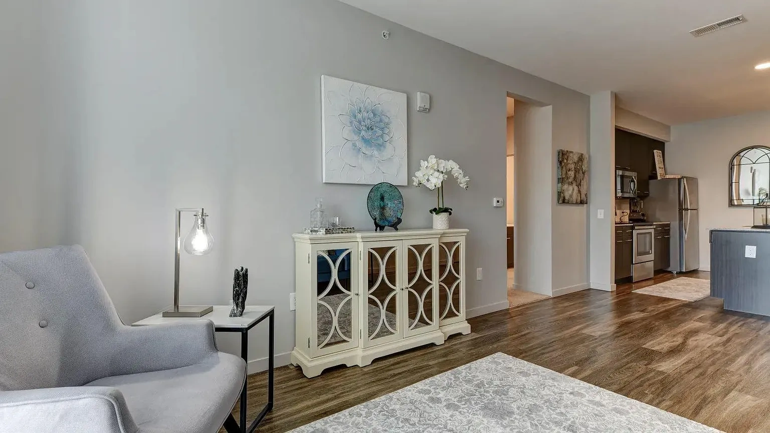 Broadway Station Apartments – photo 5