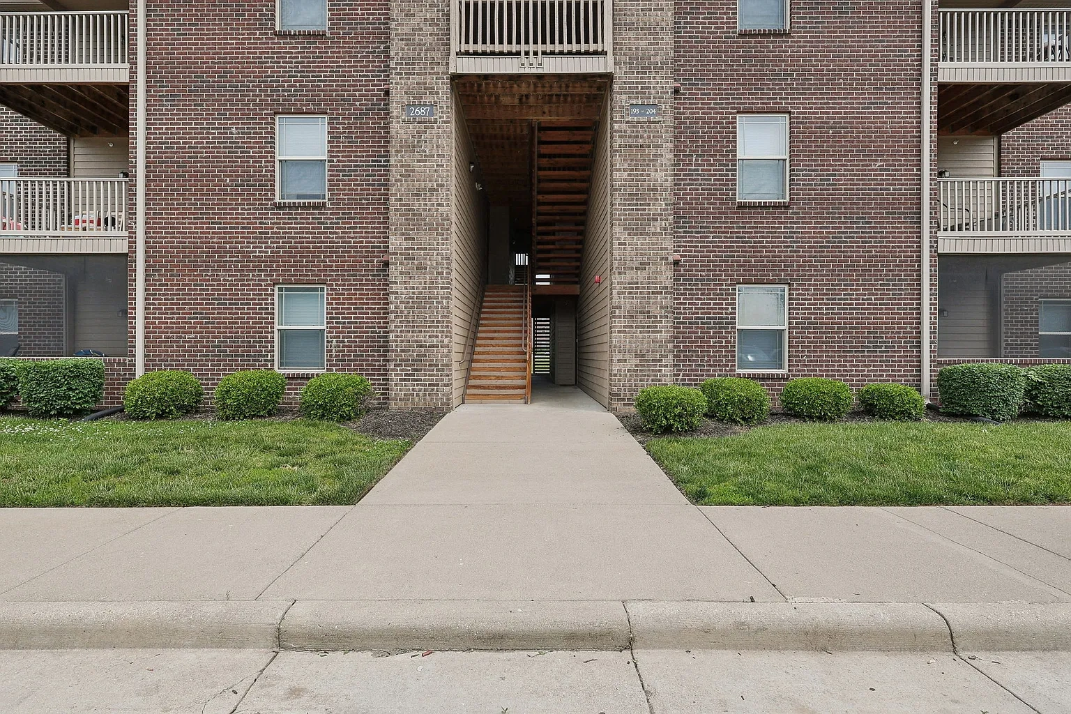 Nicholas Place Apartments – photo 2