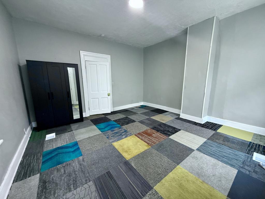 7 W Hollister St – photo 3