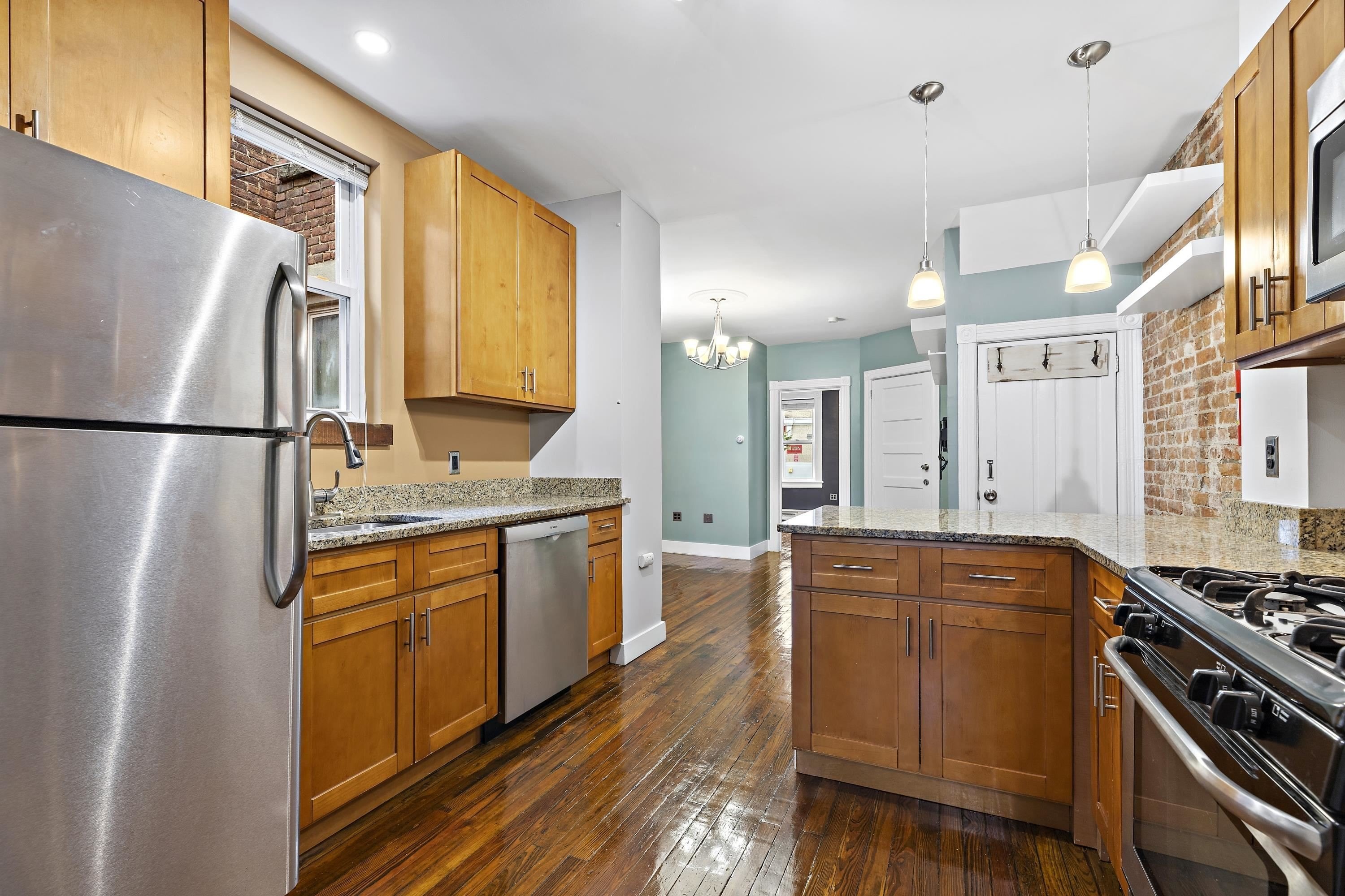 6008 Tyler Pl – photo 1