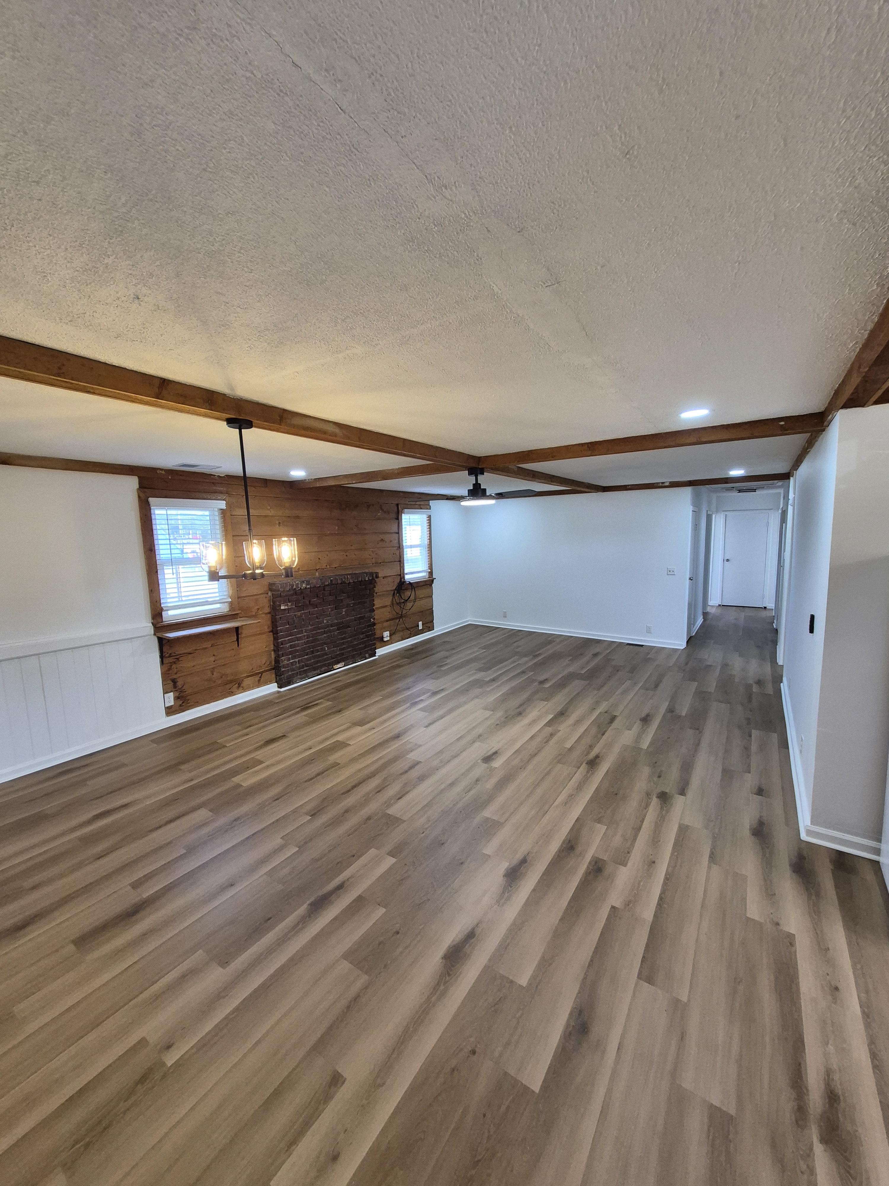 10611 W Manslick Rd – photo 2
