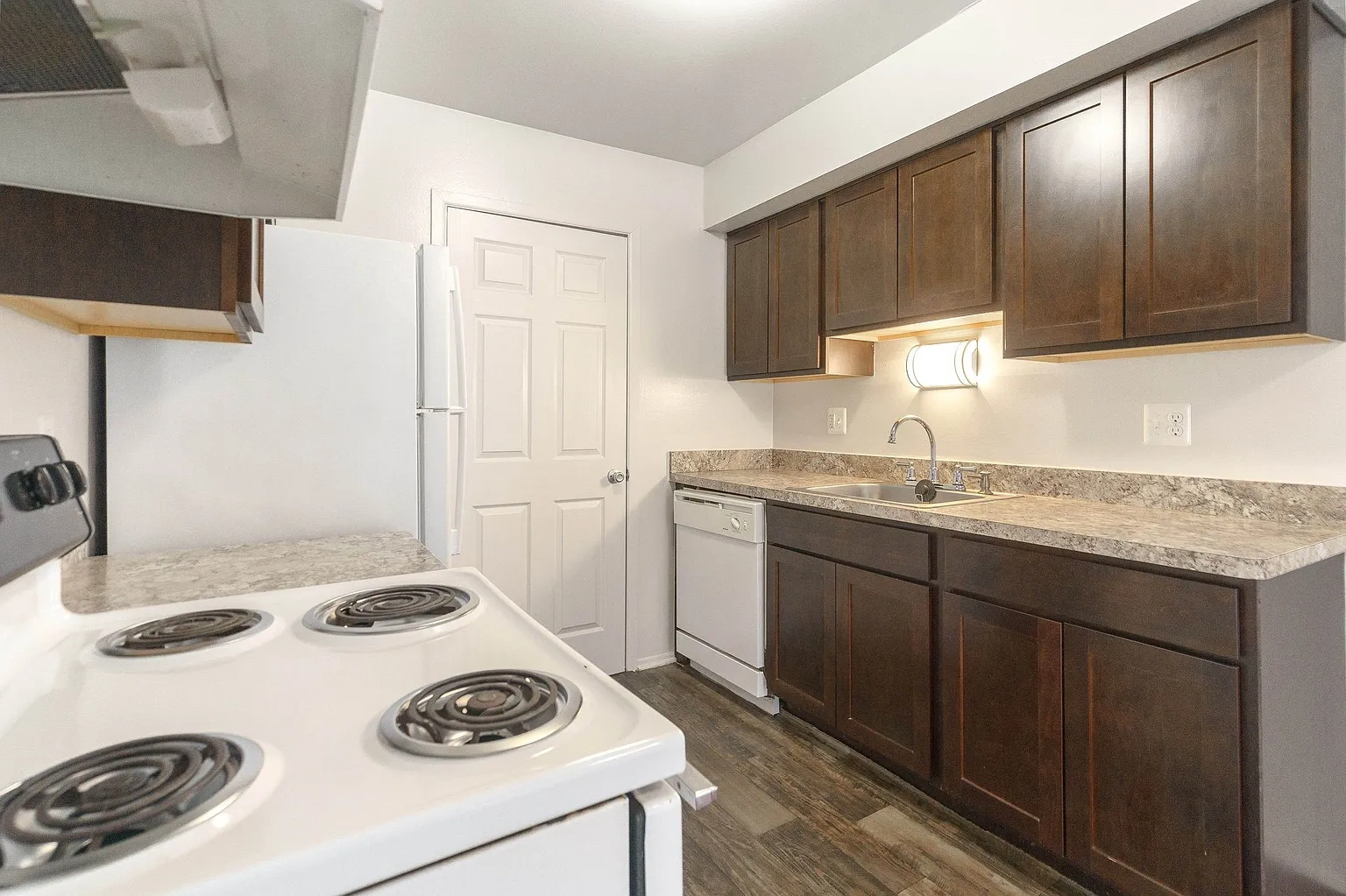 Briarwood Apartments – photo 5