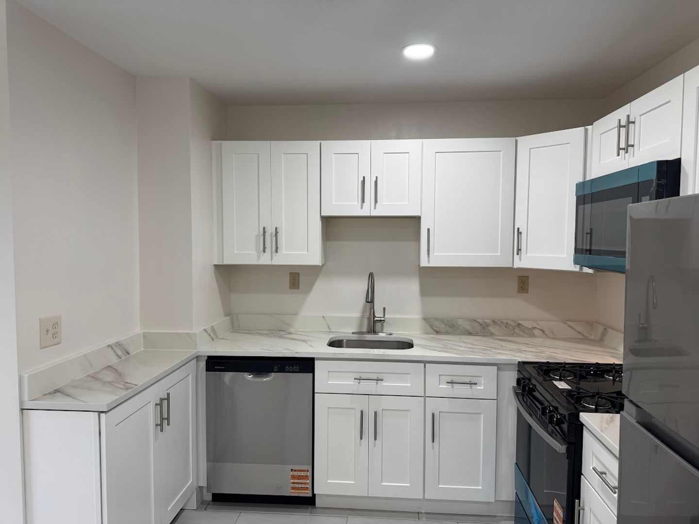 1748 Jancey St unit Apt 4 – photo 1