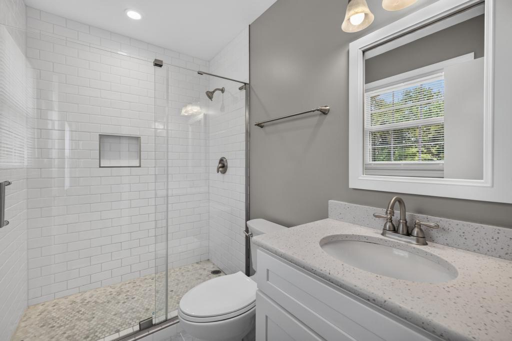 335 Sabra Dr – photo 3