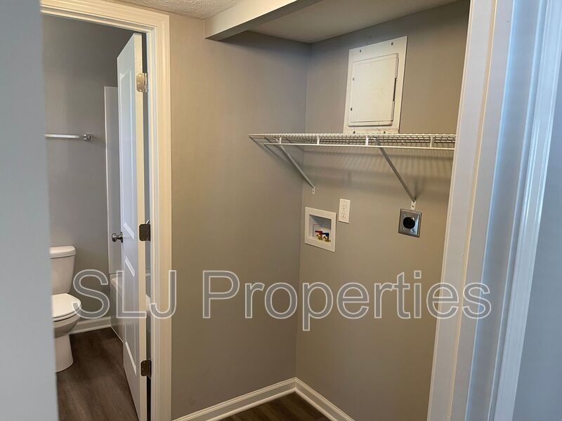630 E Chestnut St unit 2 – photo 4