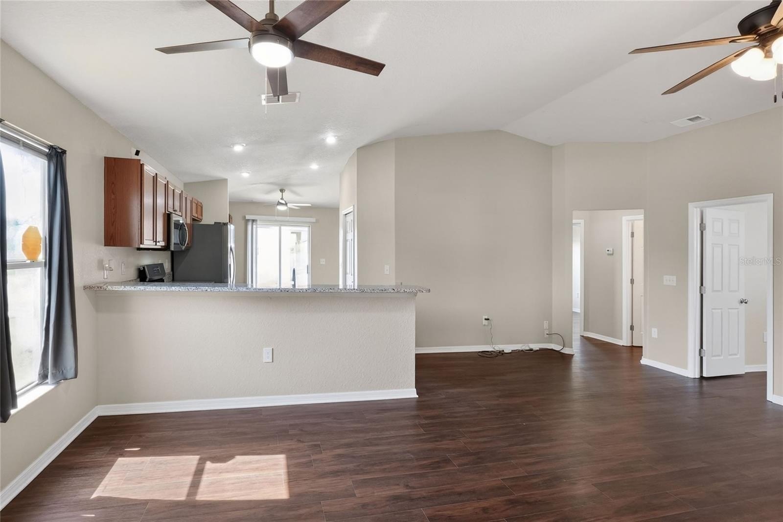 780 Overlook Grove Dr – photo 5