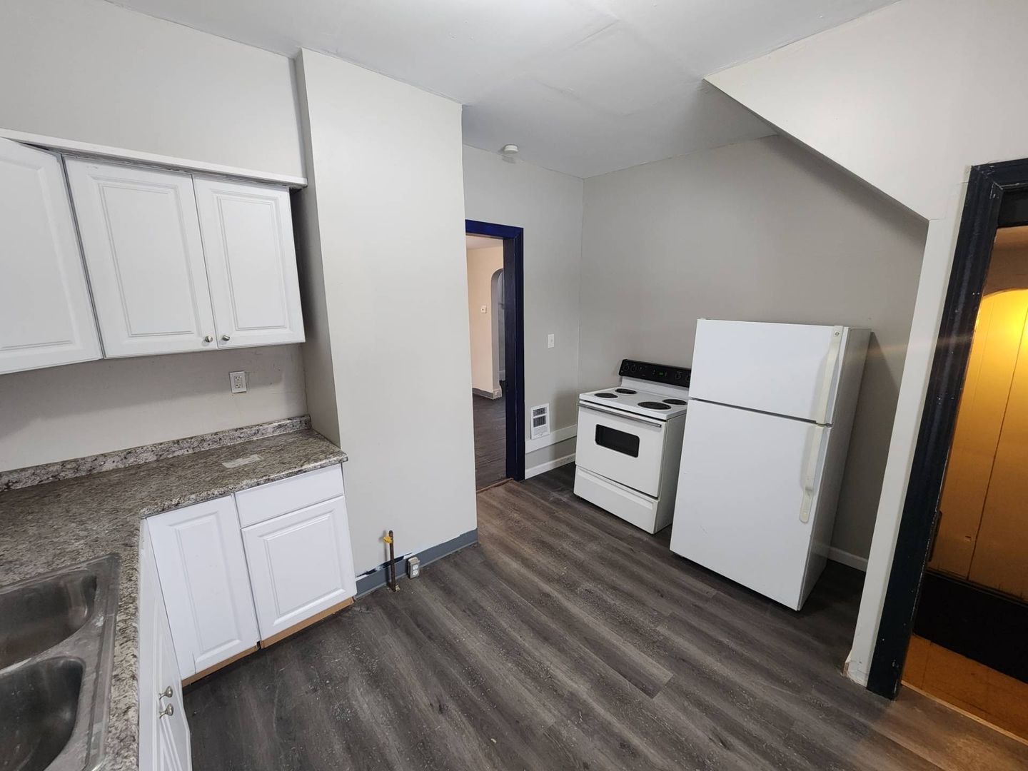 1264 E 111th St – photo 4