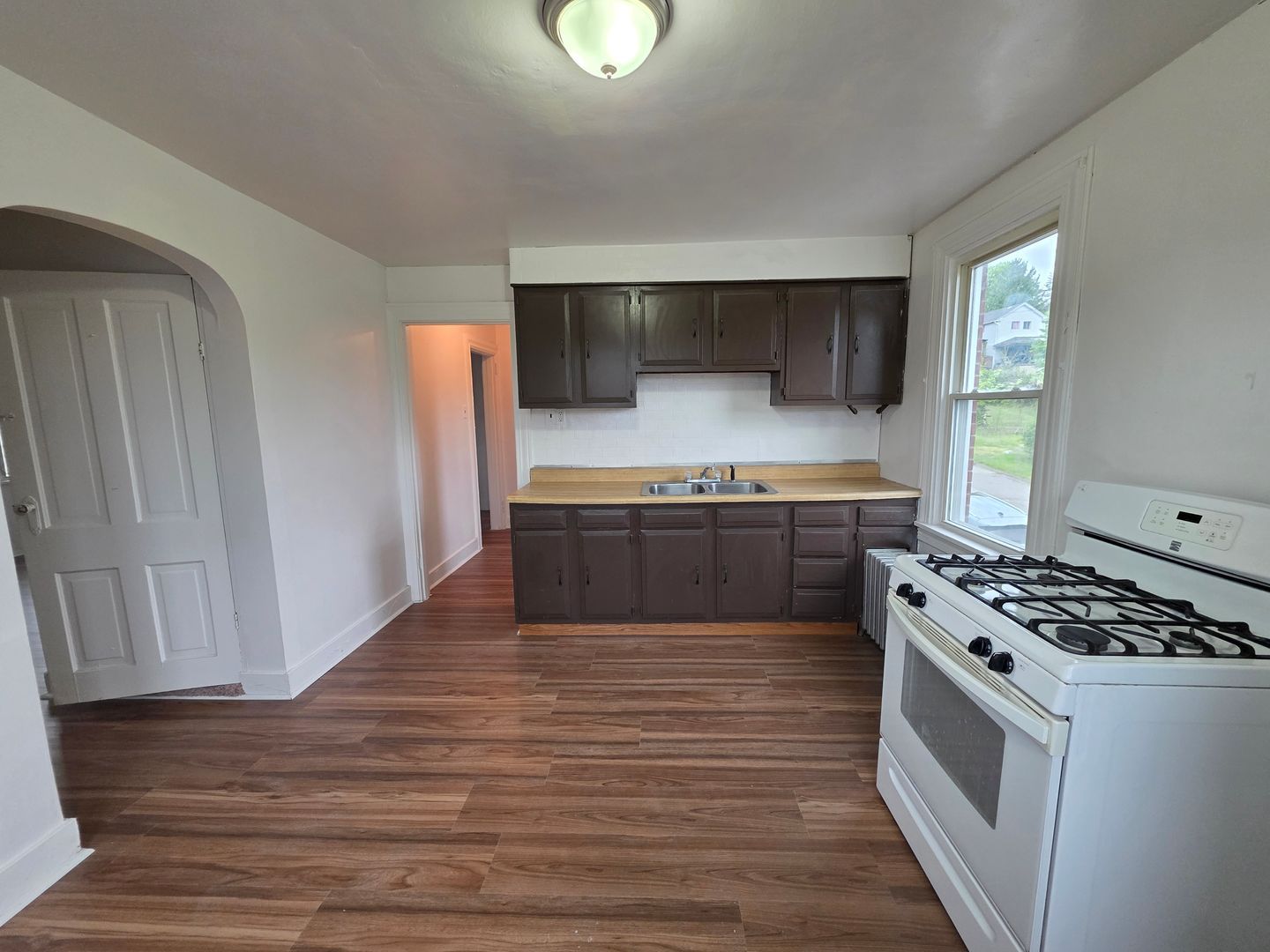 703 Waddell Ave – photo 1