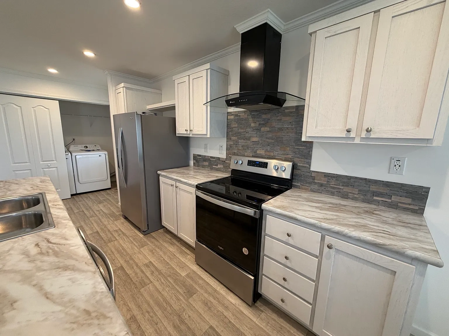 Royal Palm Village – photo 1