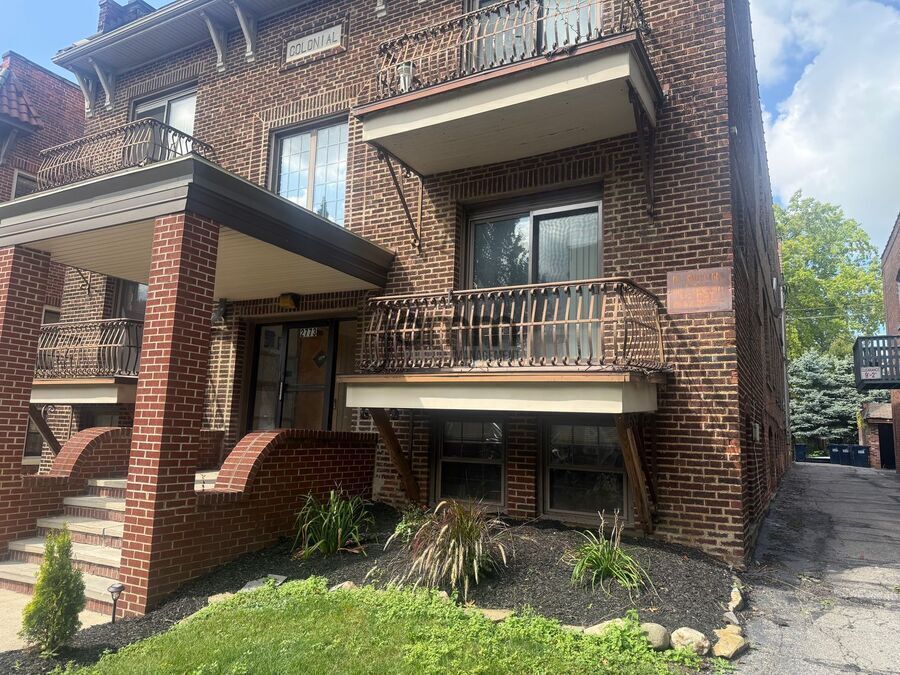 2773 Hampshire Rd – photo 3