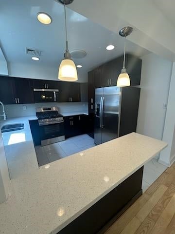 233 68th St – photo 2