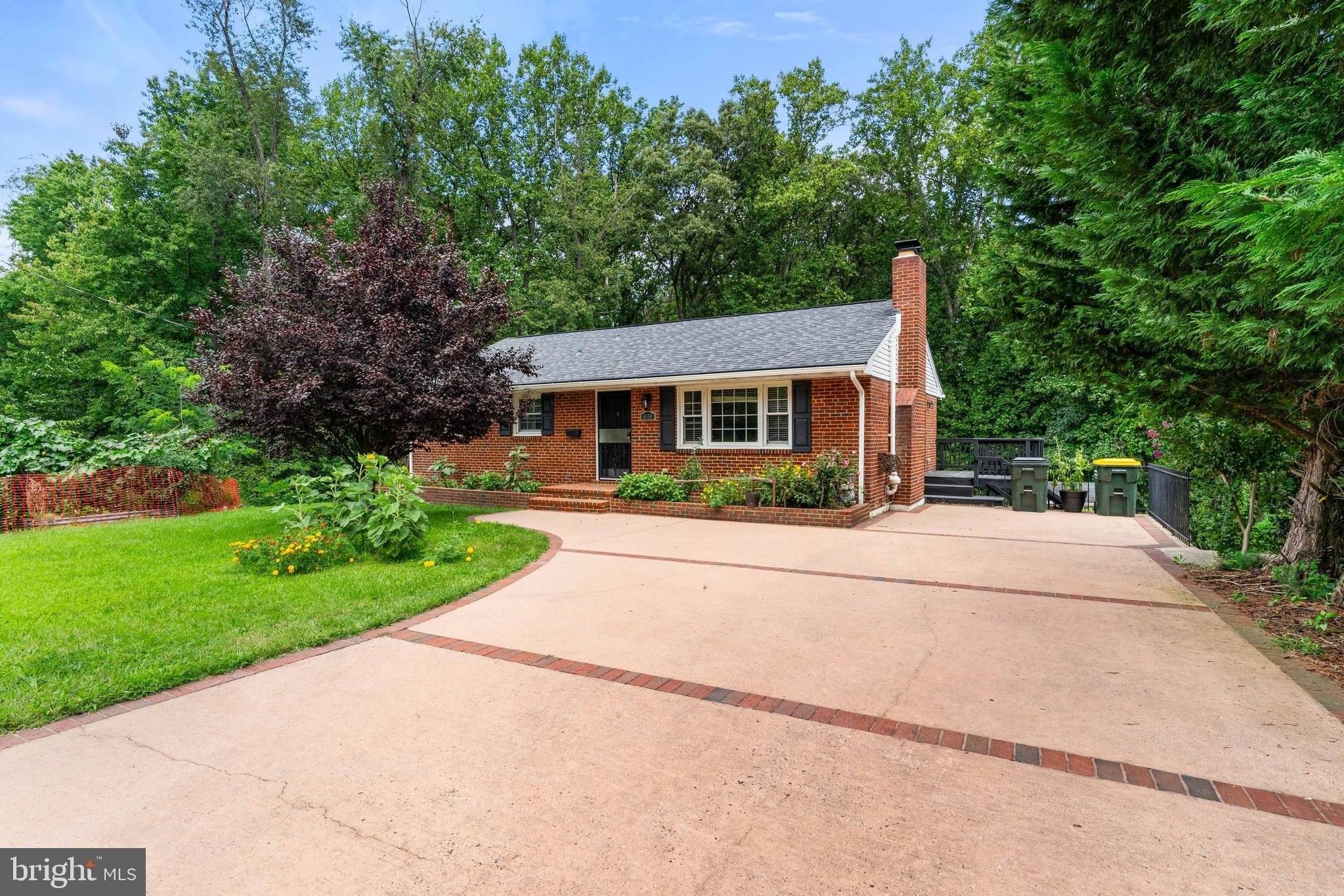 6808 Darby Ln – photo 5