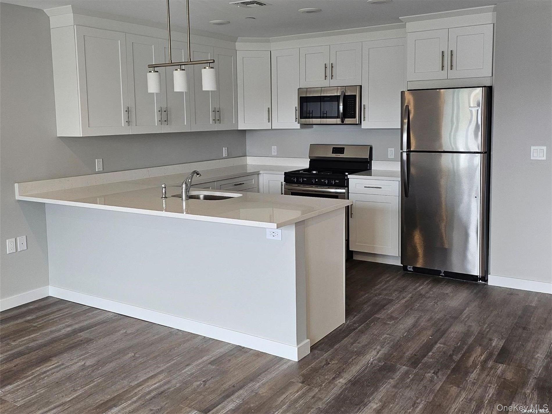 221 Eastview Dr #18 – photo 1