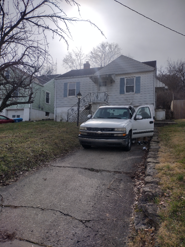 629 Grand Ave – photo 2