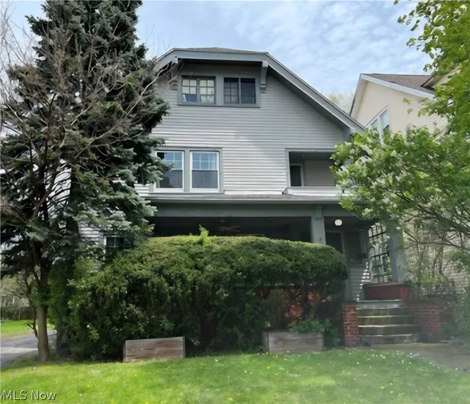 1695 Lee Rd unit Up – photo 1