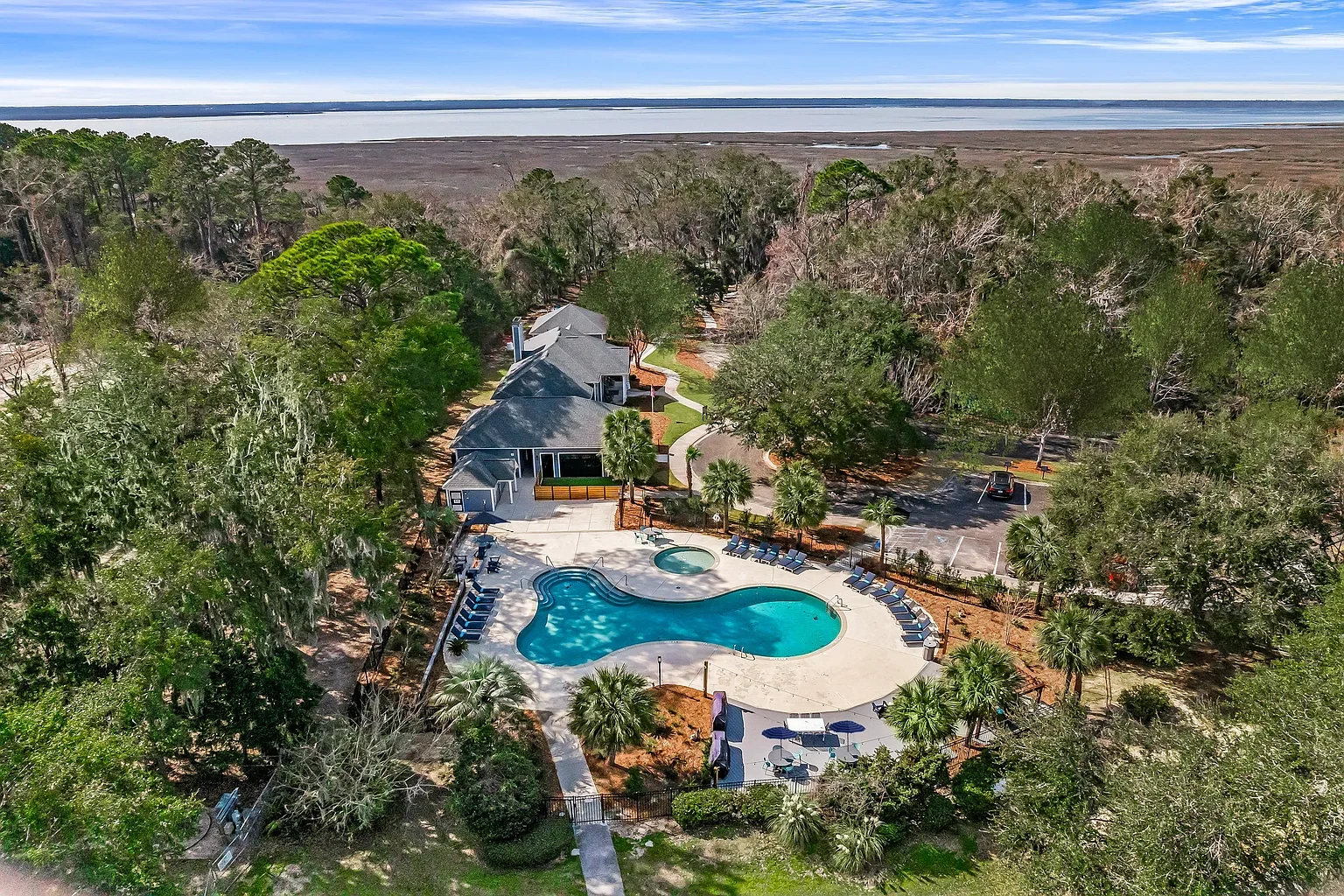 Views at River Bend – photo 2