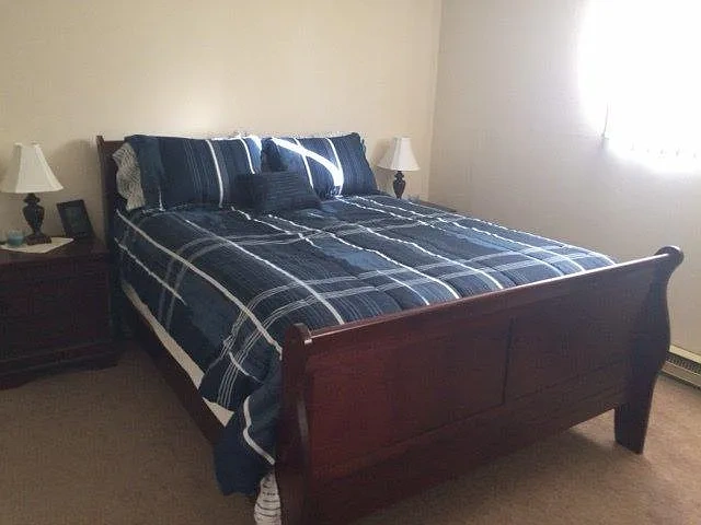 Oxford Square Apartments – photo 2