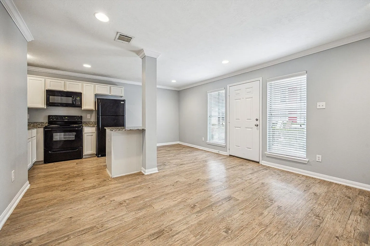 835 Heights – photo 5
