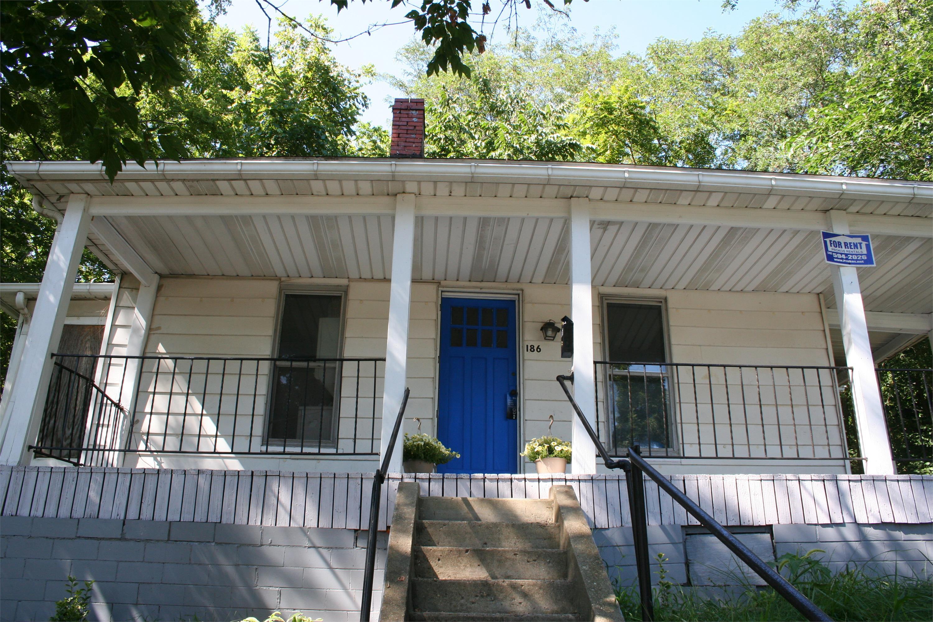 186 W Washington St – photo 4