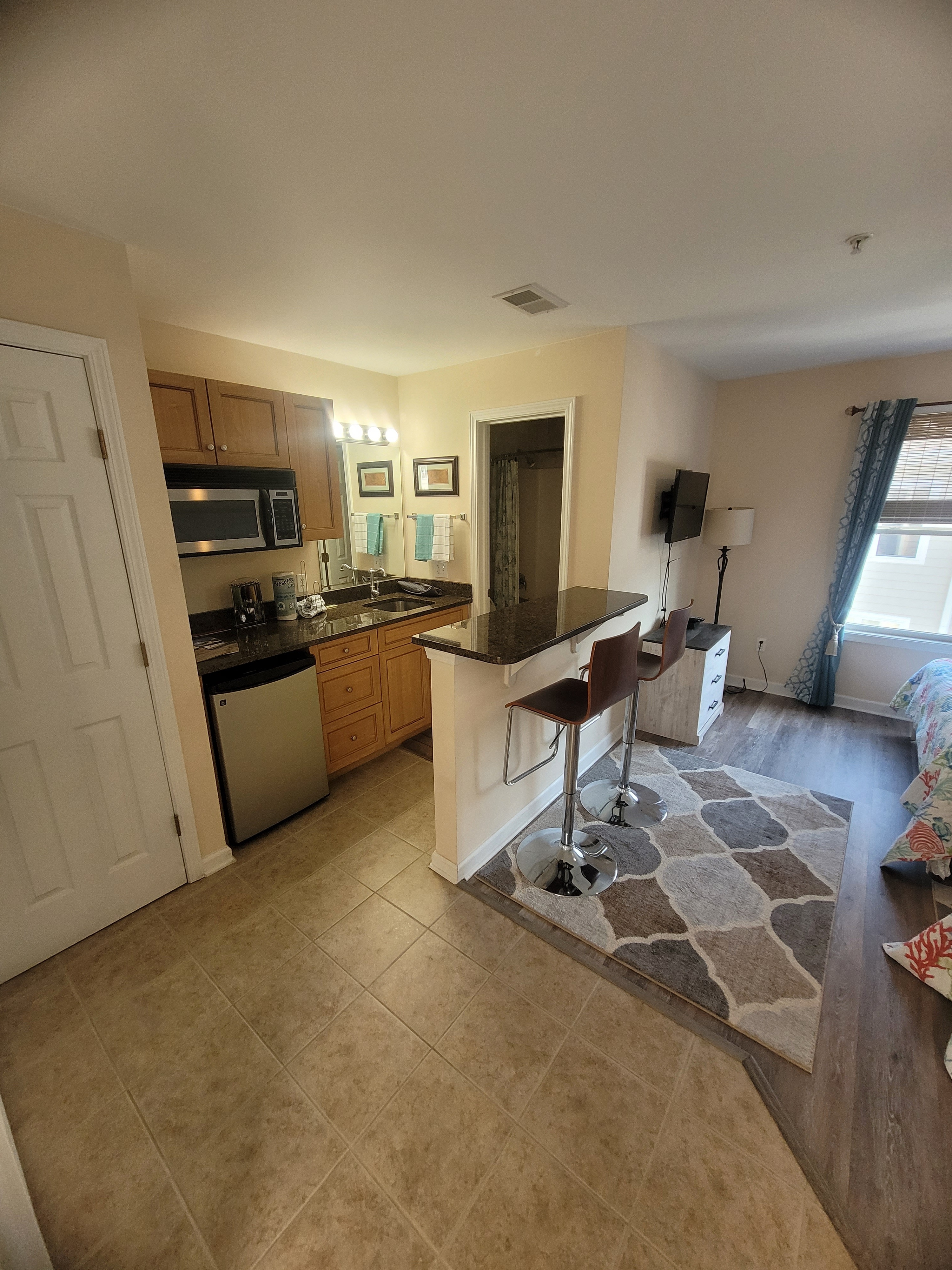 3350 Club Villas Dr unit 2006A – photo 2