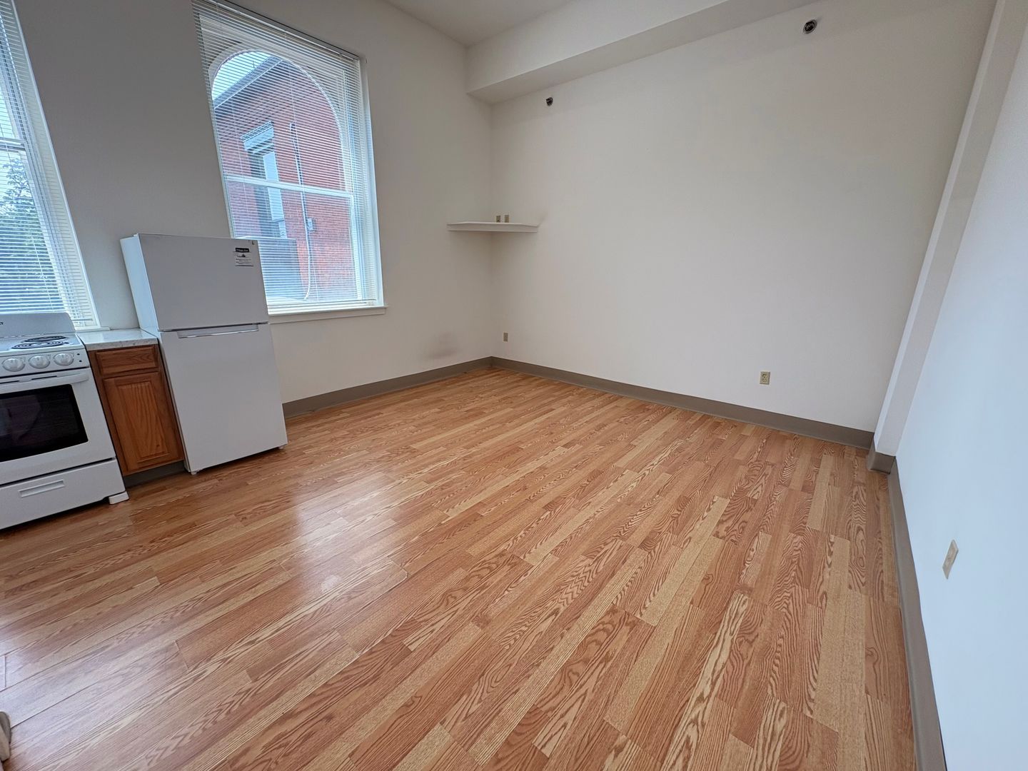 252 W College Ave unit Unit 216 – photo 4