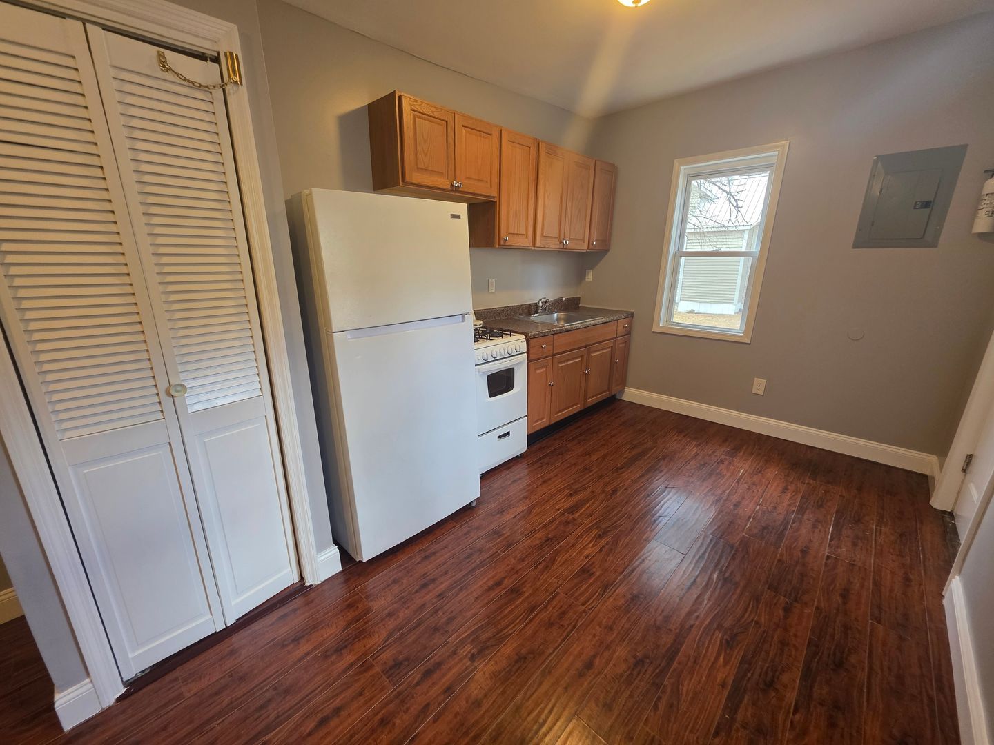 1007 NY-52 unit Unit 4 – photo 2