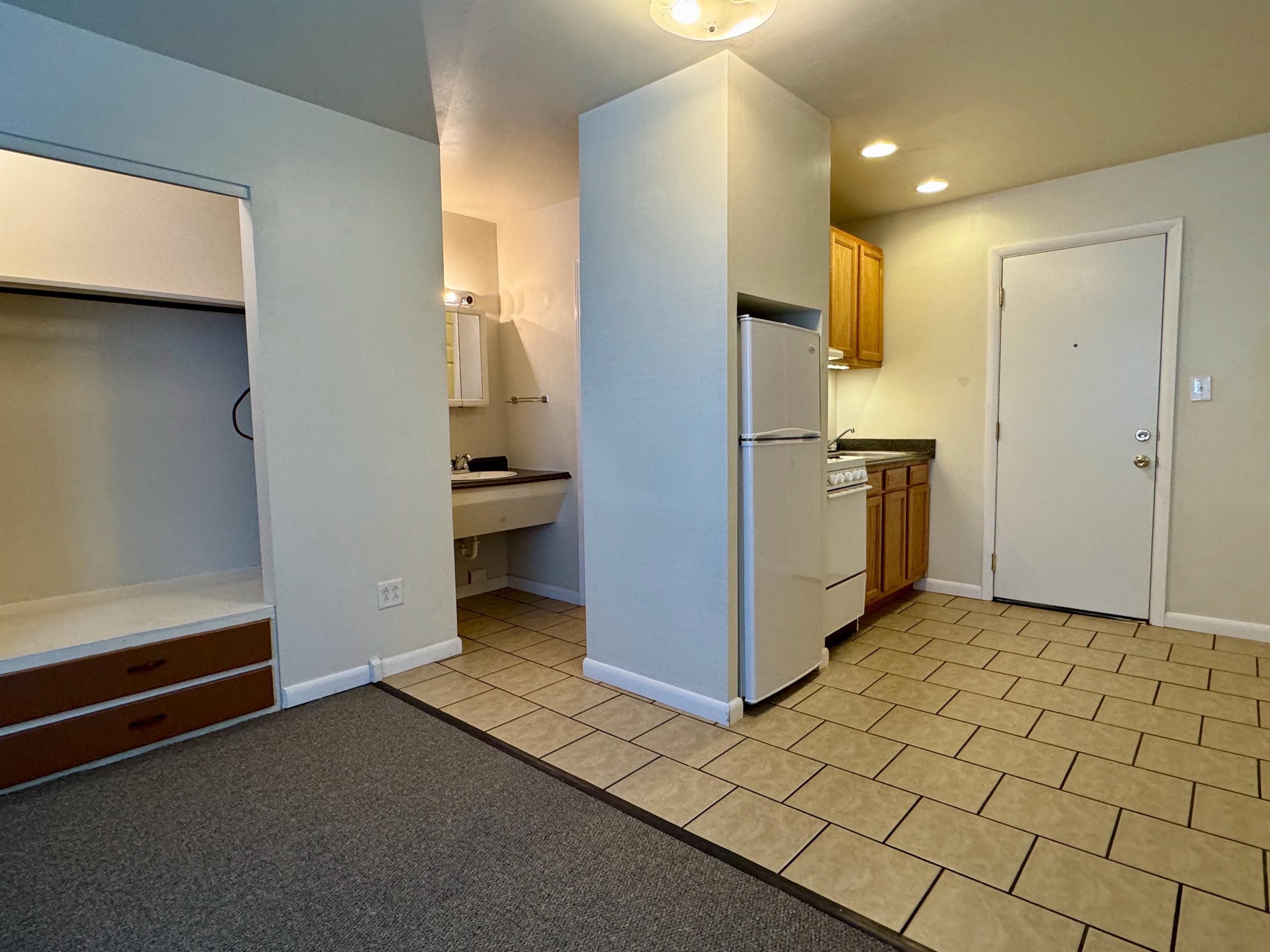 512 S Hays Ave unit # 12 – photo 5