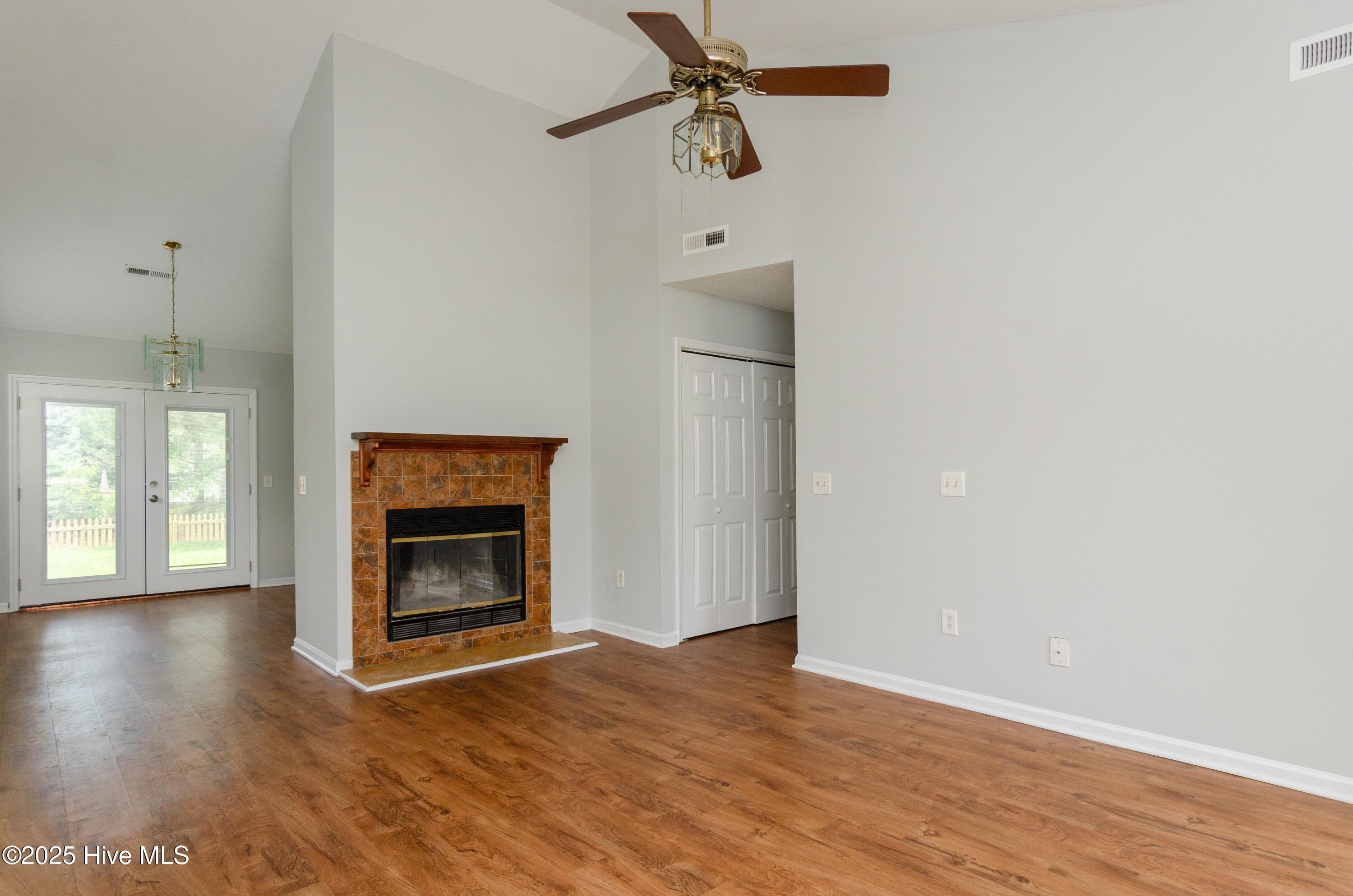 4312 Watson Dr – photo 3