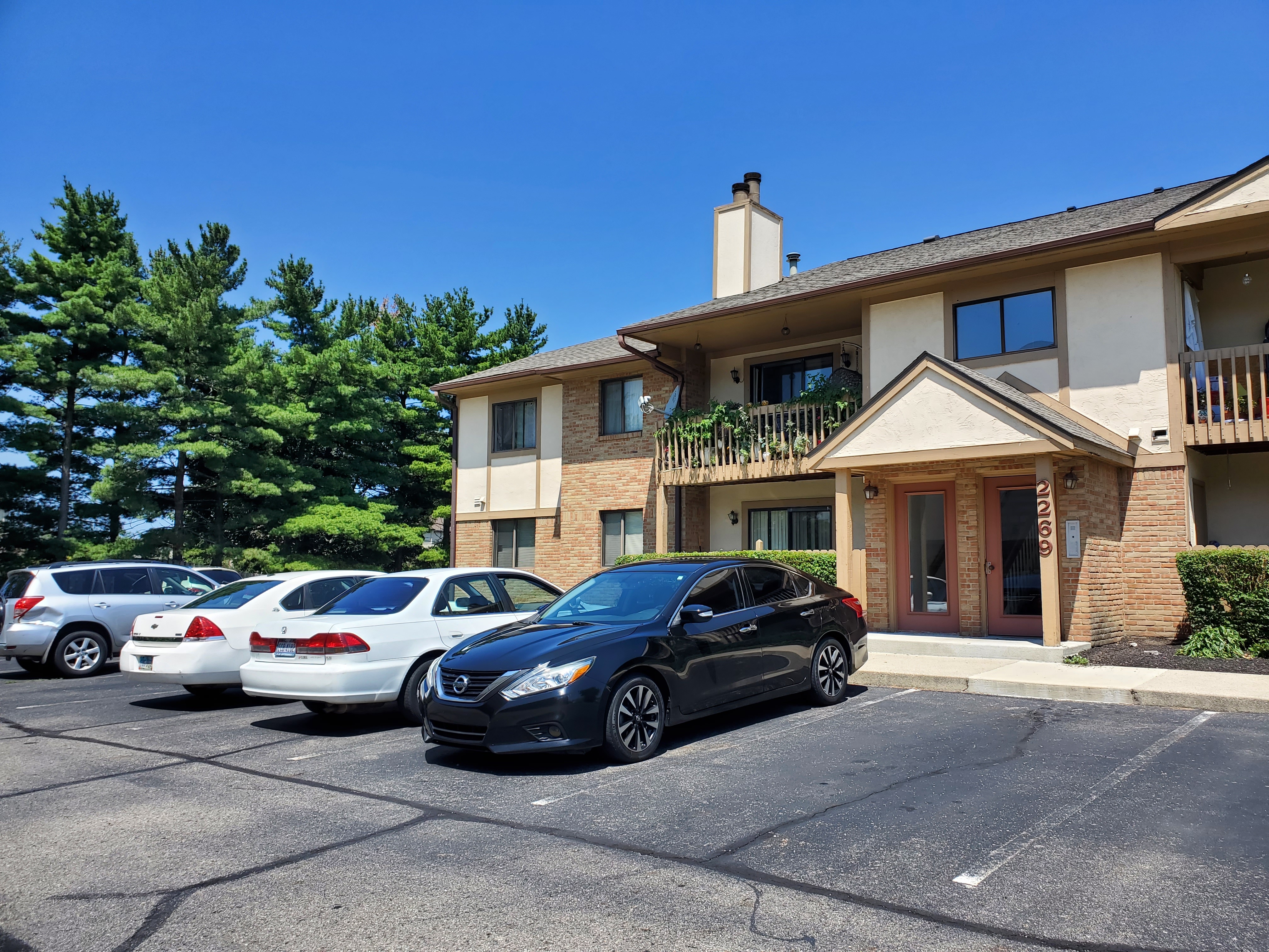2269 Hedgerow Road unit B – photo 4