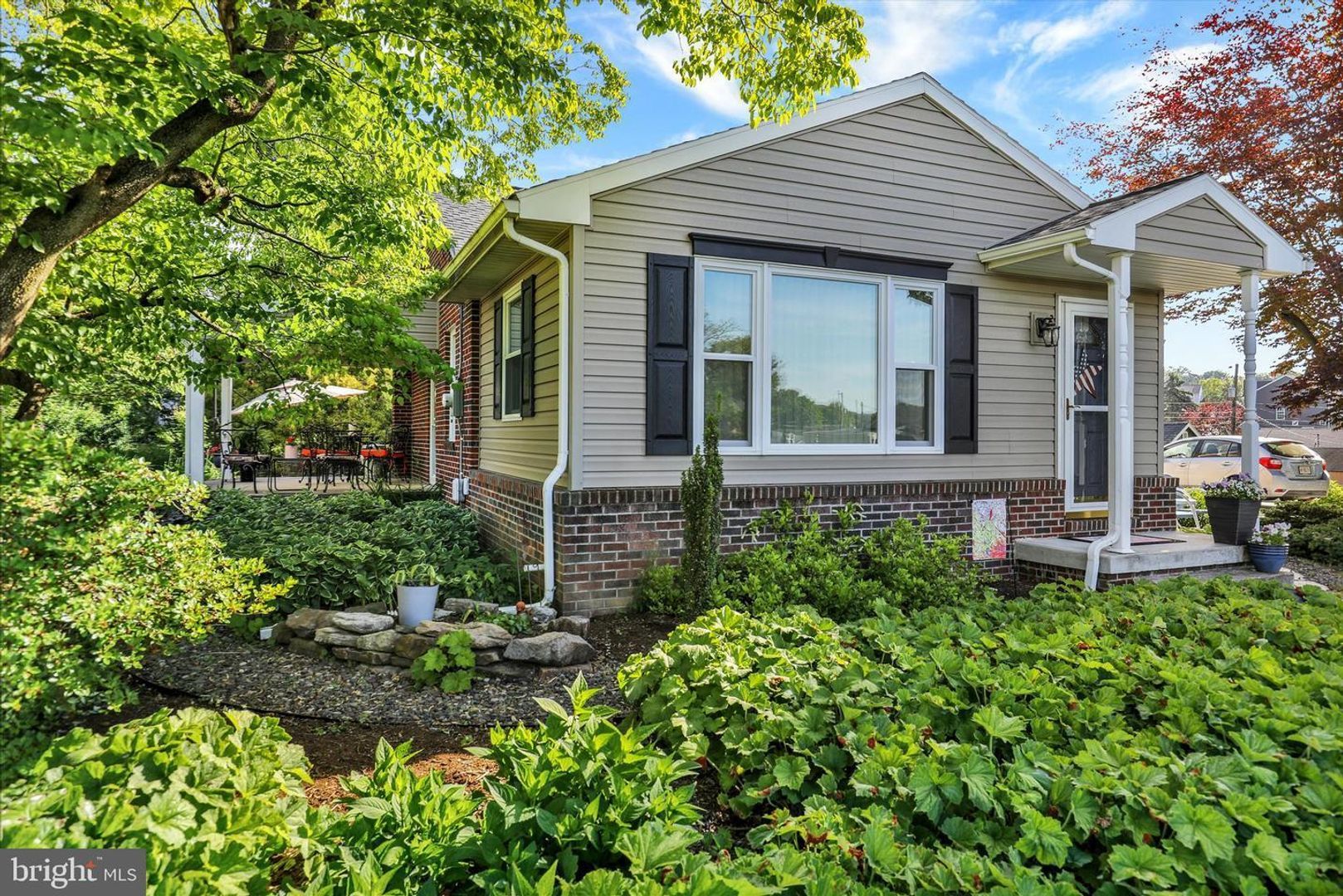 41 W College Ave – photo 3
