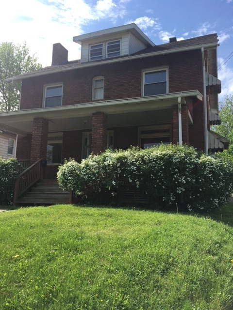 52 Sexton St unit 2 – photo 1