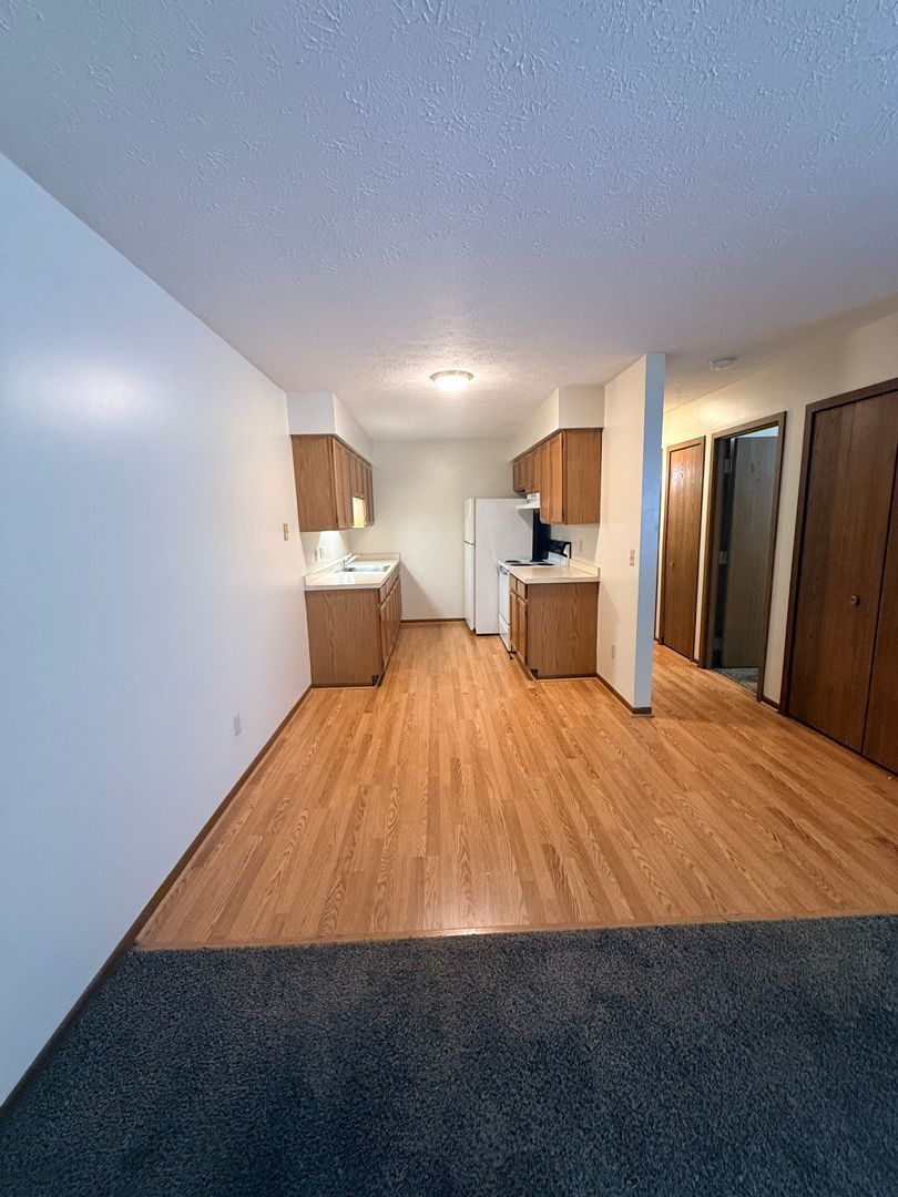 637 Mentor Ave unit 621 – photo 4