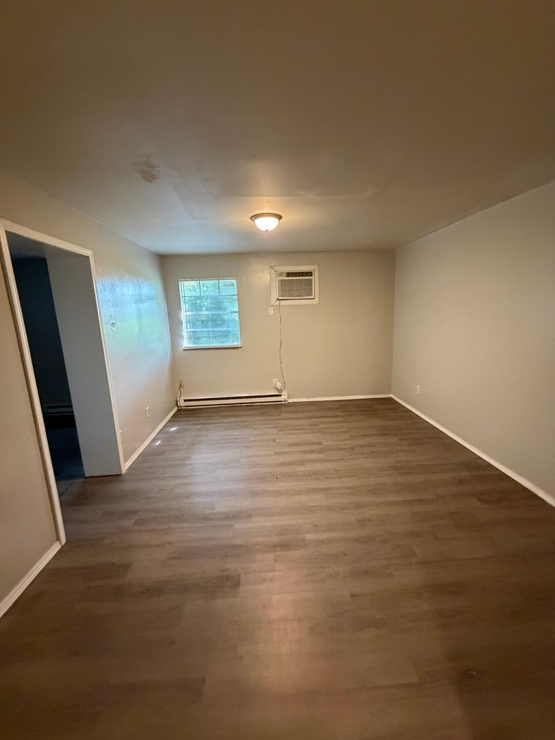 152 E Vienna St unit Apt. 9 – photo 4