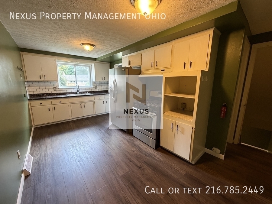 9406 Independence Blvd – photo 2