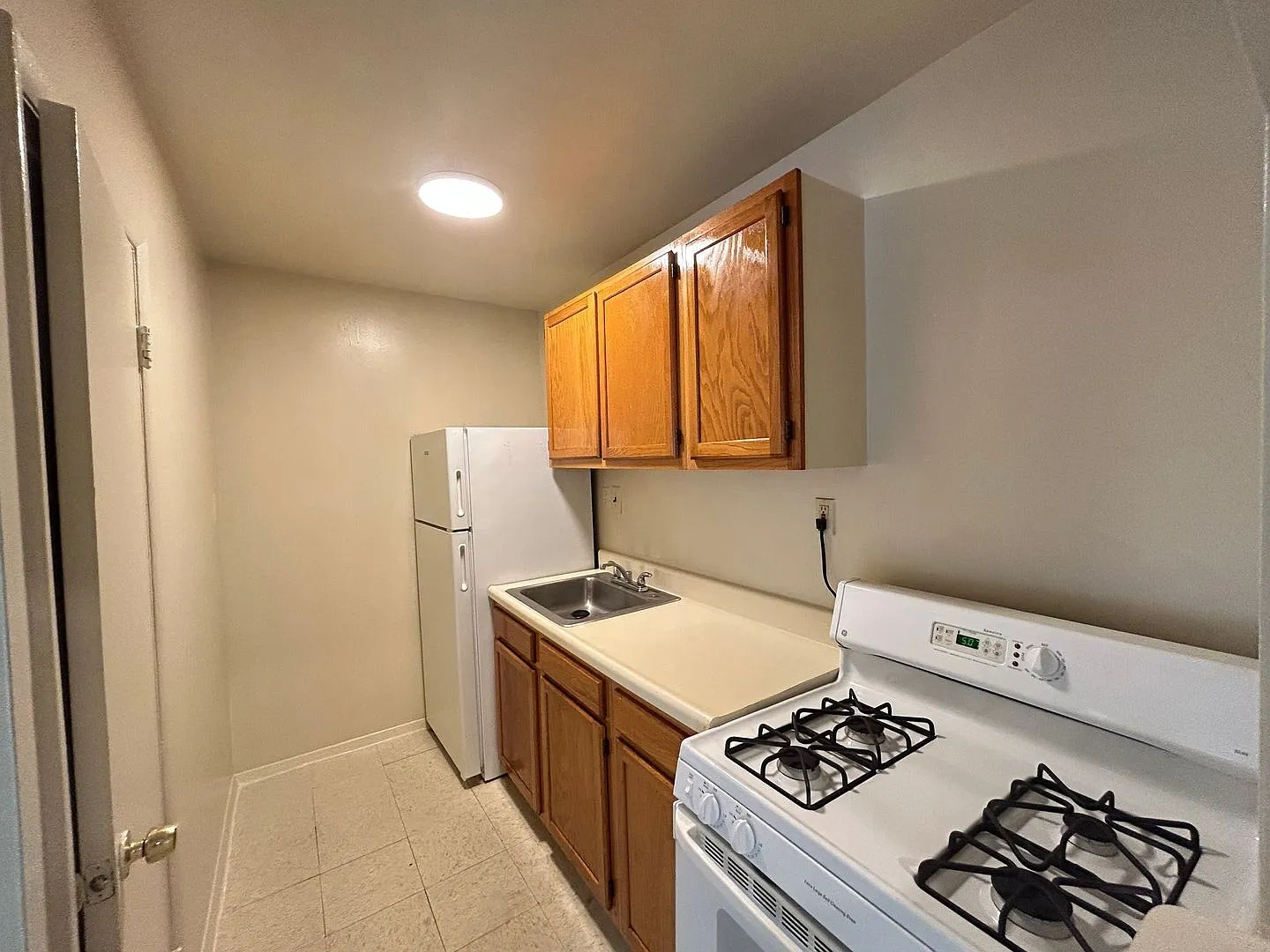 Woodhaven Apartments – photo 1