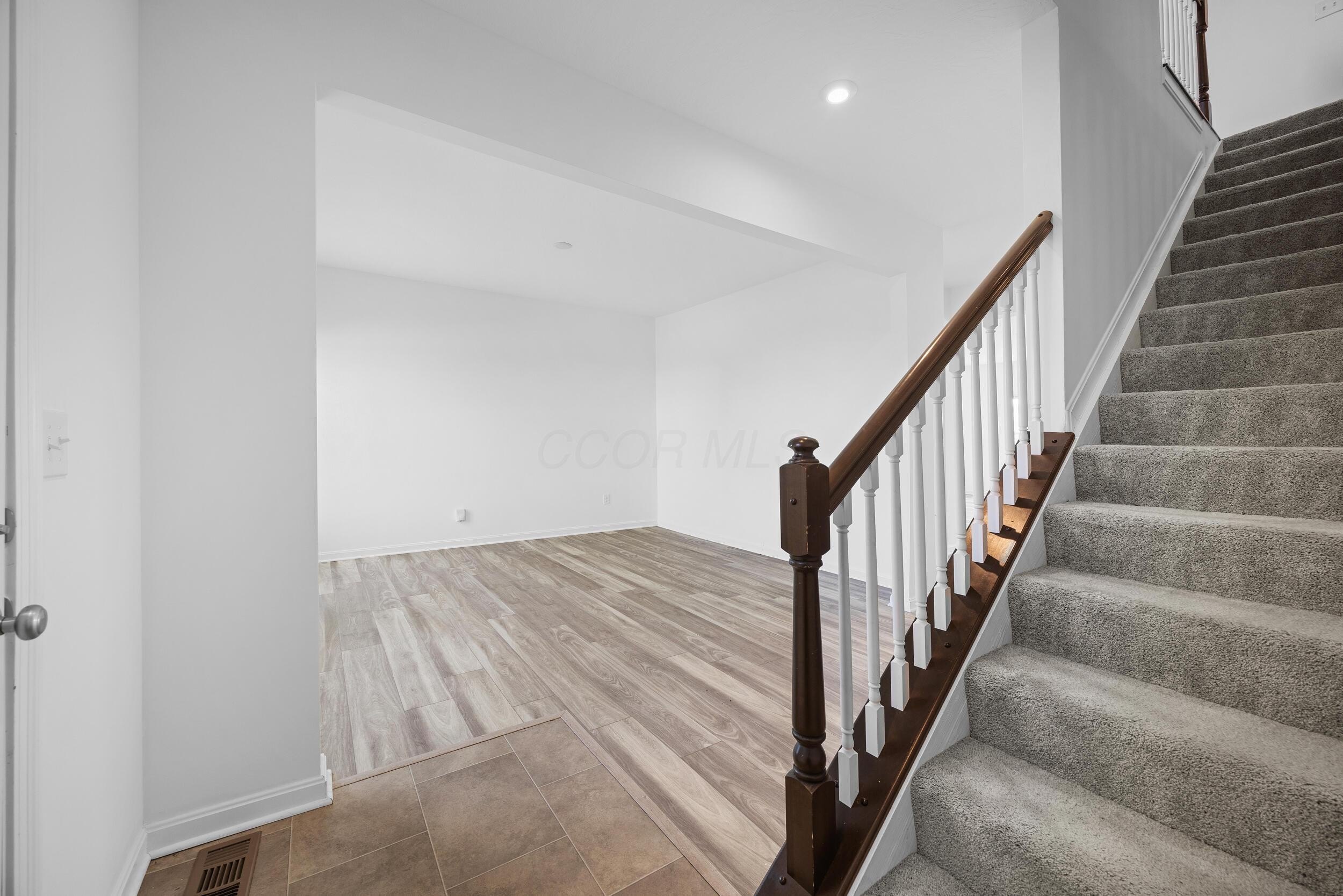 6295 Honey Farm Way – photo 5