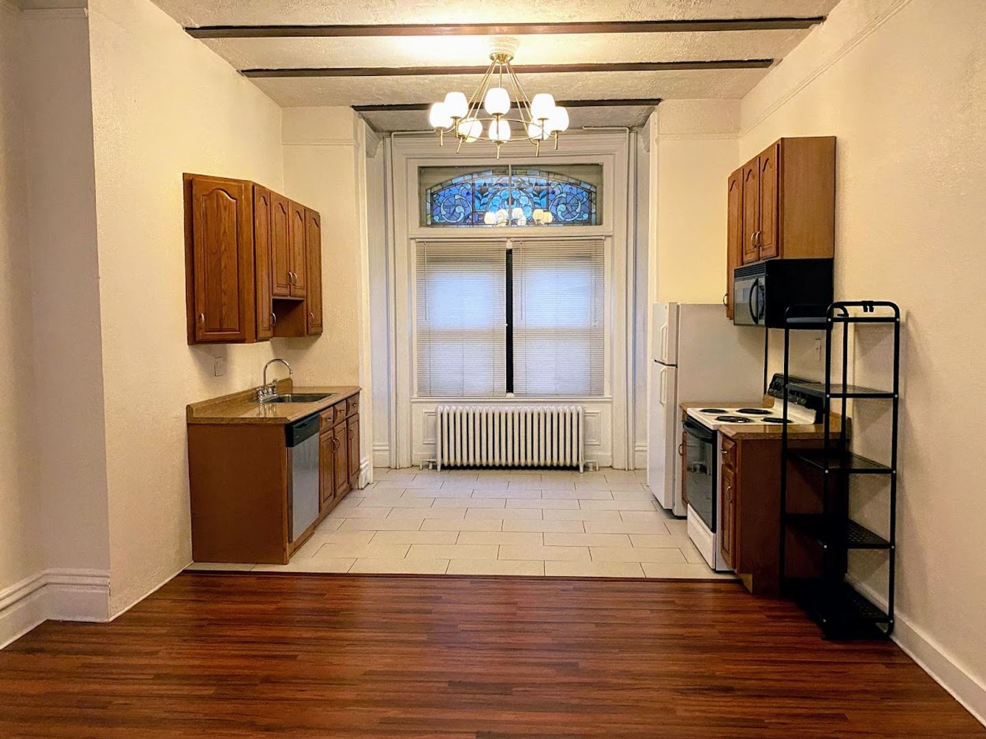 816 Cedar Ave unit 1st Floor – photo 2