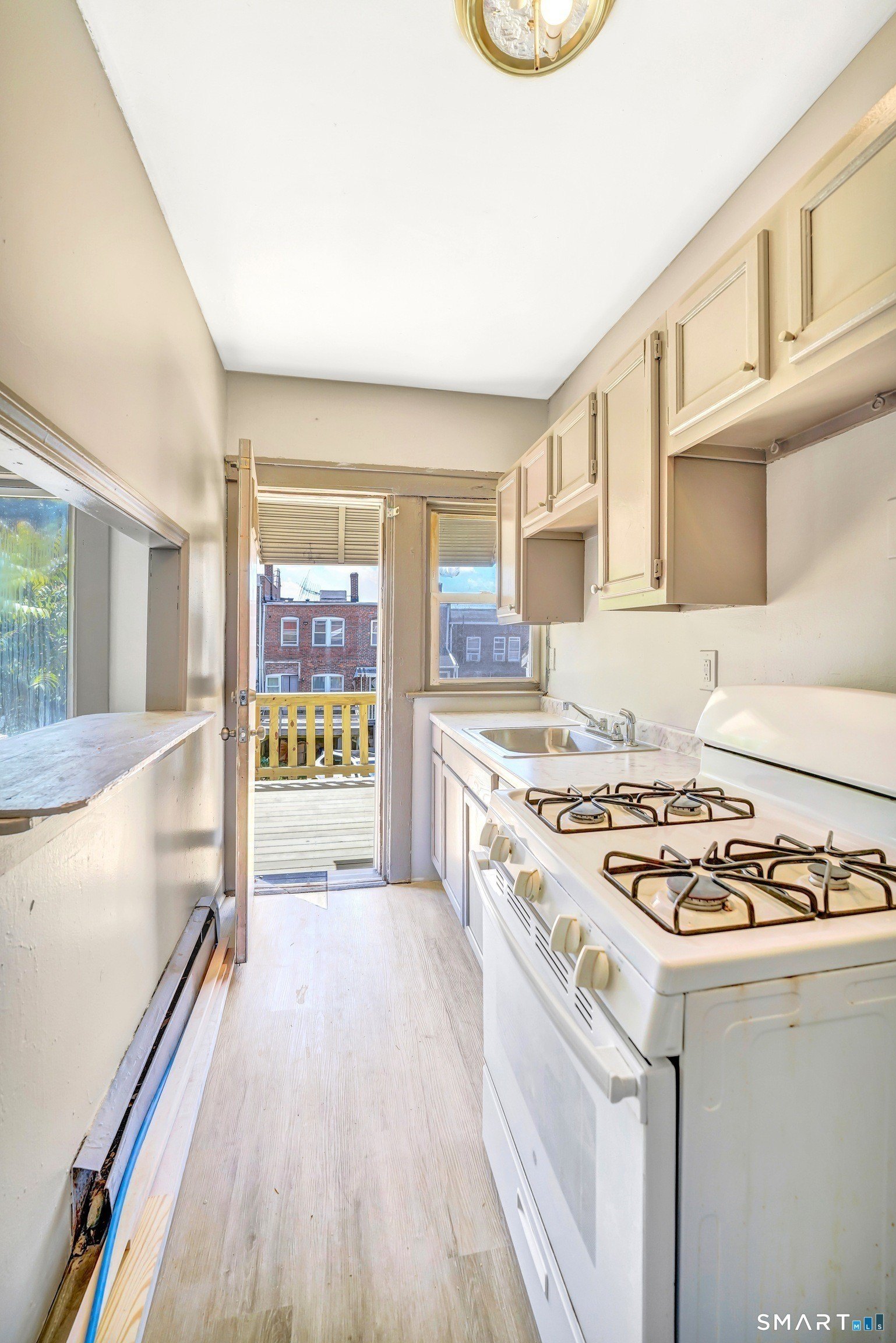 108 Ives St – photo 4