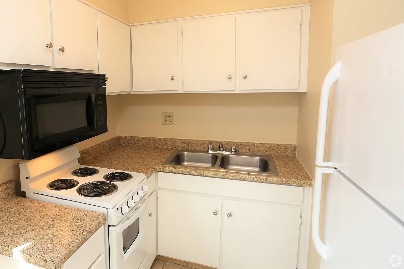Eagles Landing Apartments – photo 5