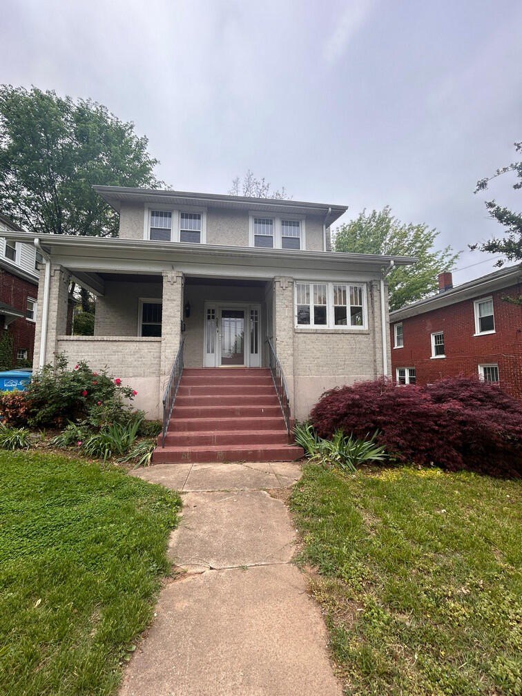 505 Camilla St SE – photo 1