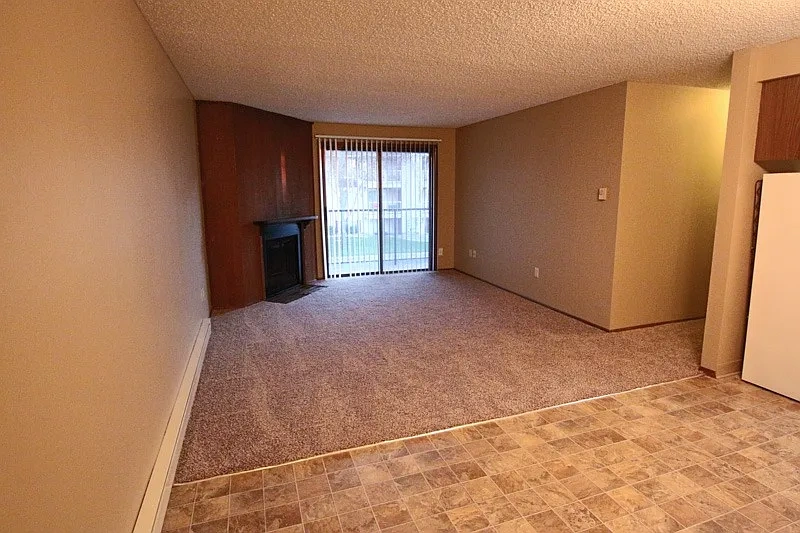 Quadrangle Apartments – photo 4
