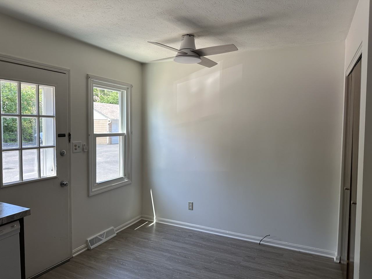 58 N Pershing Ave – photo 5