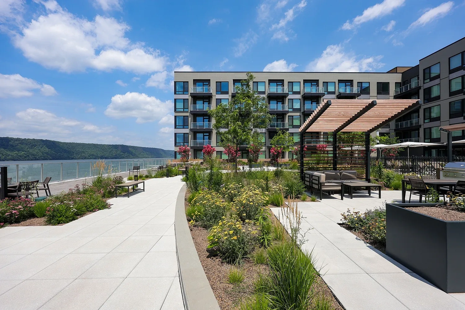 Hudson Piers – photo 2